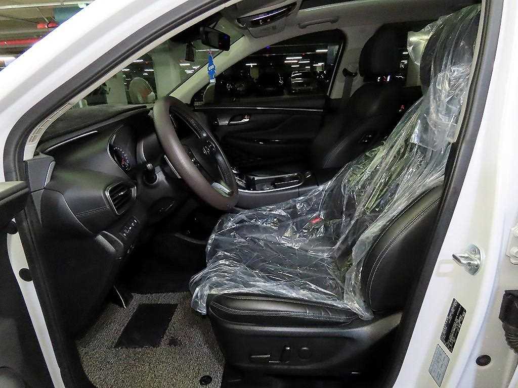 HYUNDAI Santa Fe - Vista 6