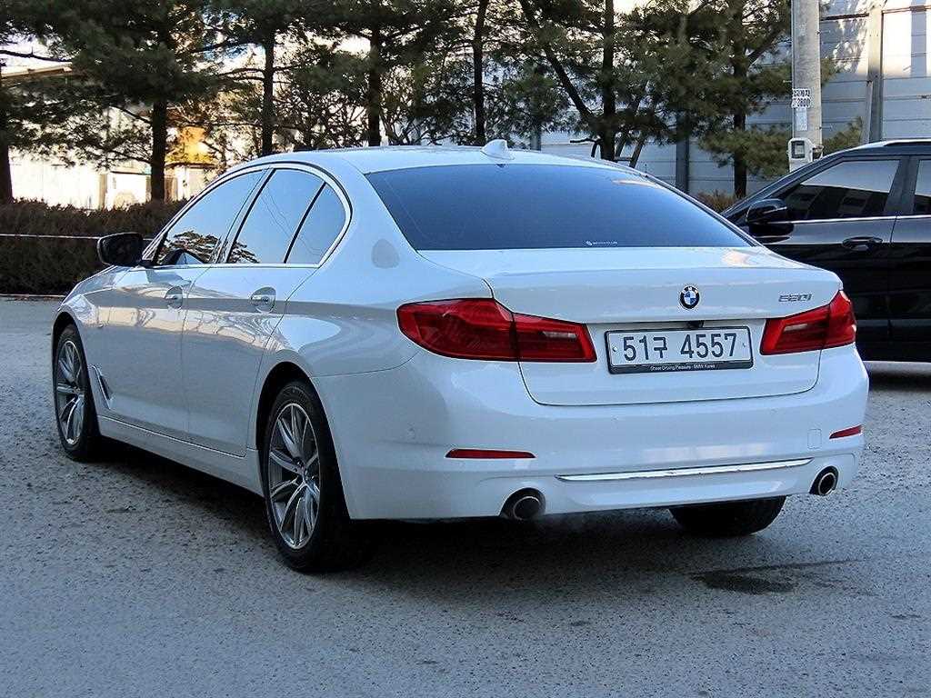 BMW 5 Series - Vista 3