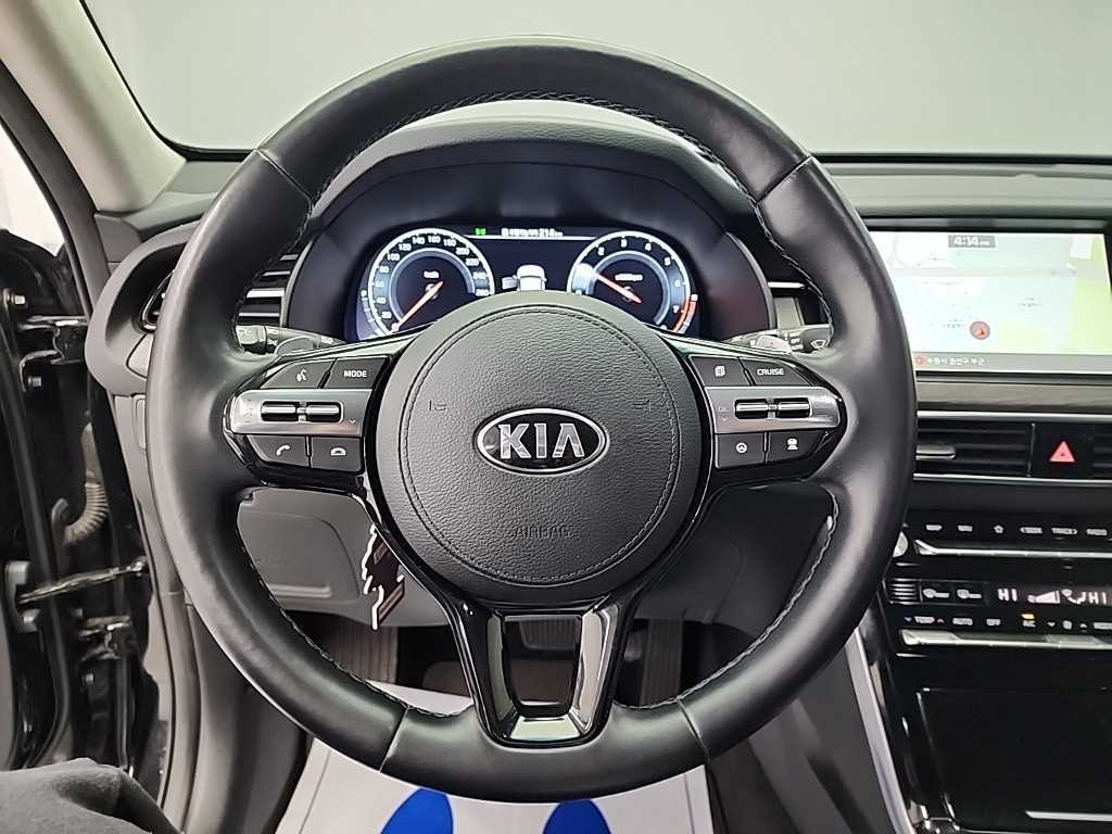 KIA K7 - Vista 9