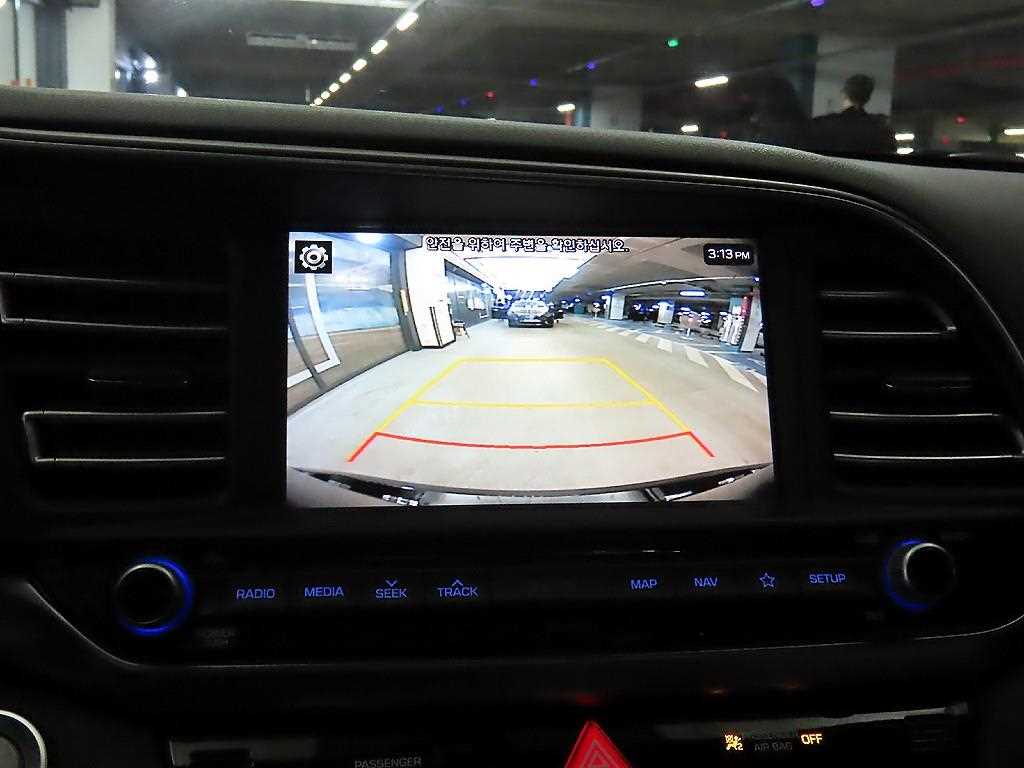 HYUNDAI Avante 2019 Negro - Importación desde Corea - HF Imports Iquique - Foto 14