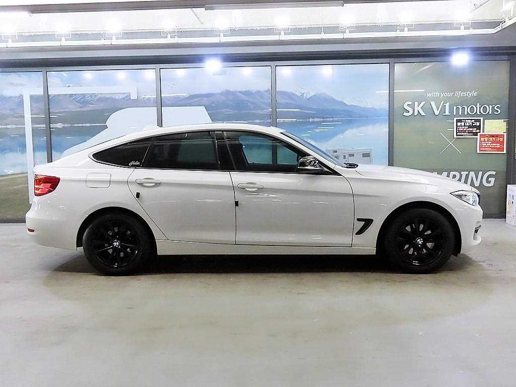 BMW Gran Turismo - Vista 3