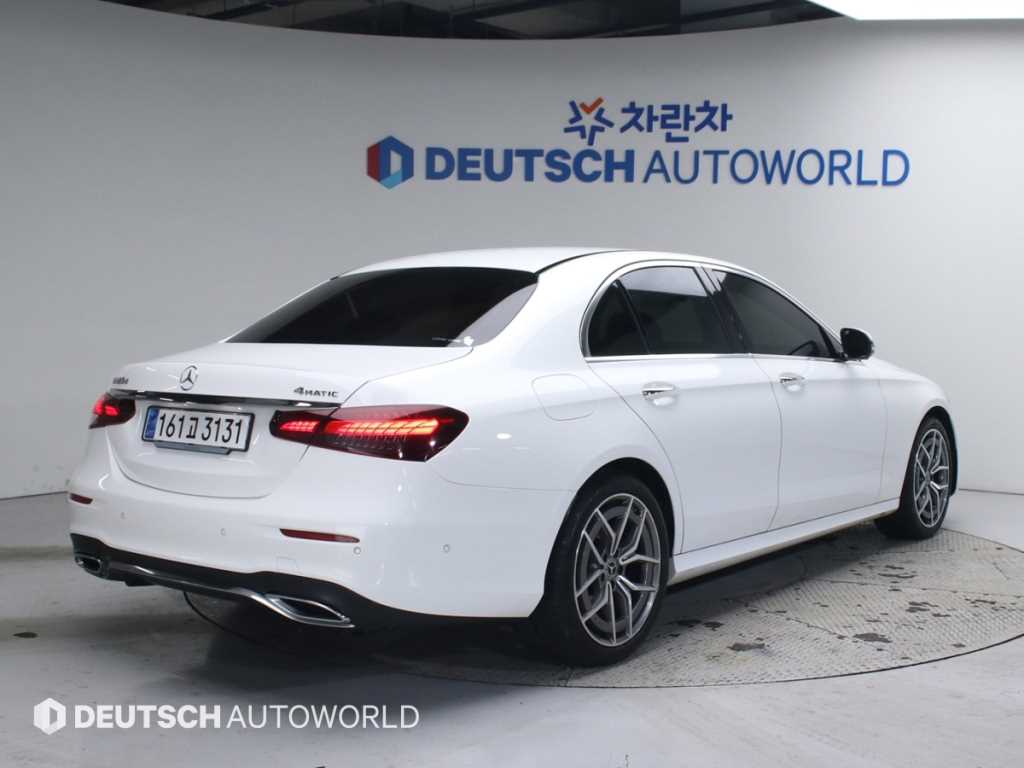 Mercedes Benz E class - Vista 2