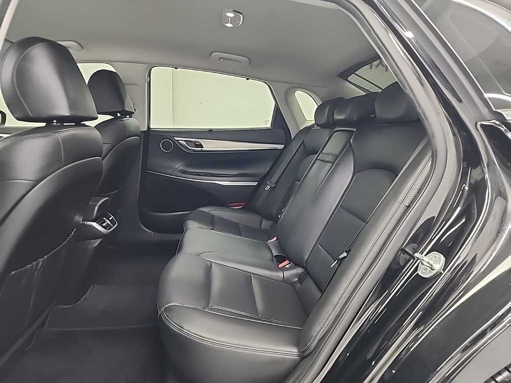 HYUNDAI Grandeur - Vista 12