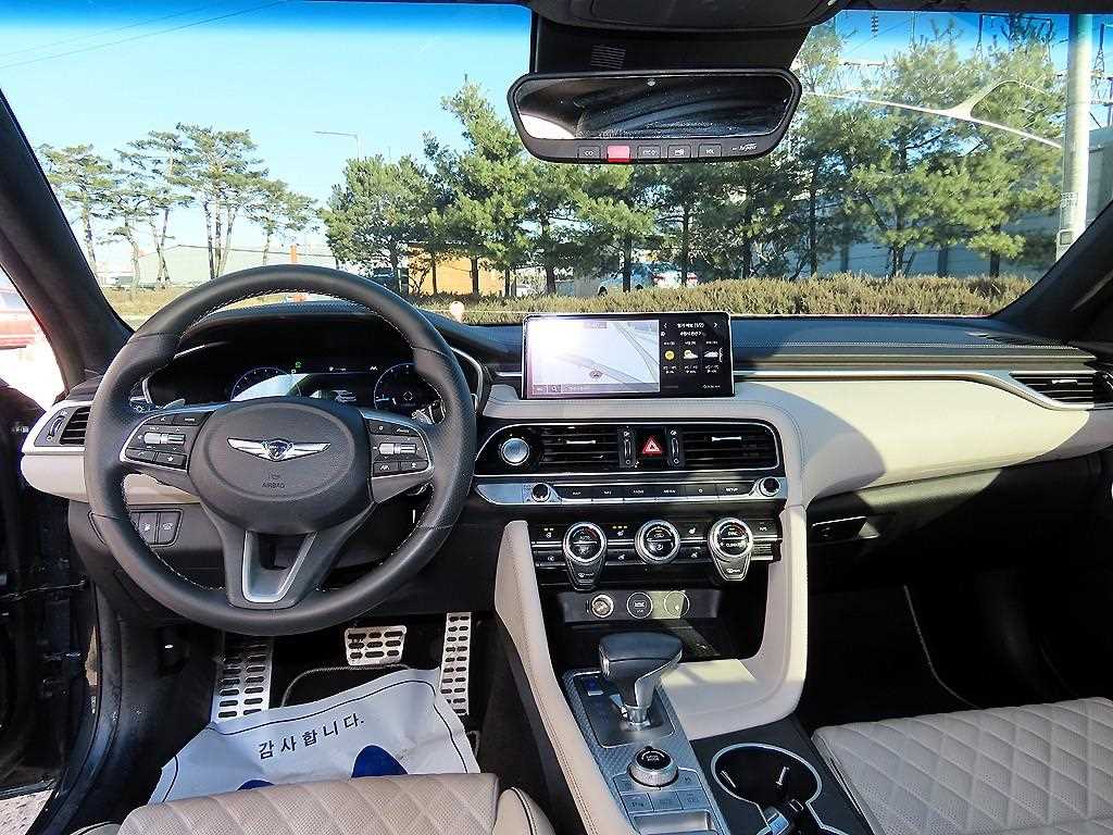 Genesis G70 - Vista 7