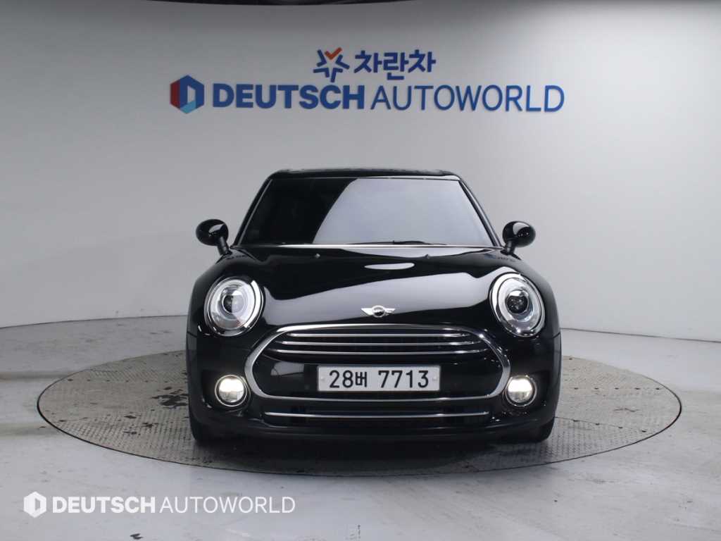 Mini Clubman - Vista 3