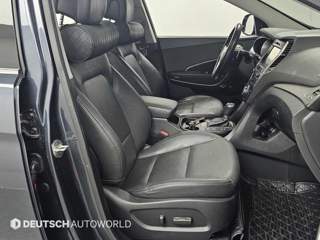 HYUNDAI Maxcruz - Vista 10