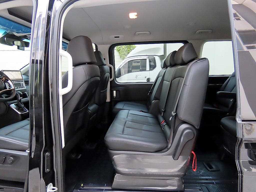 HYUNDAI Staria - Vista 6