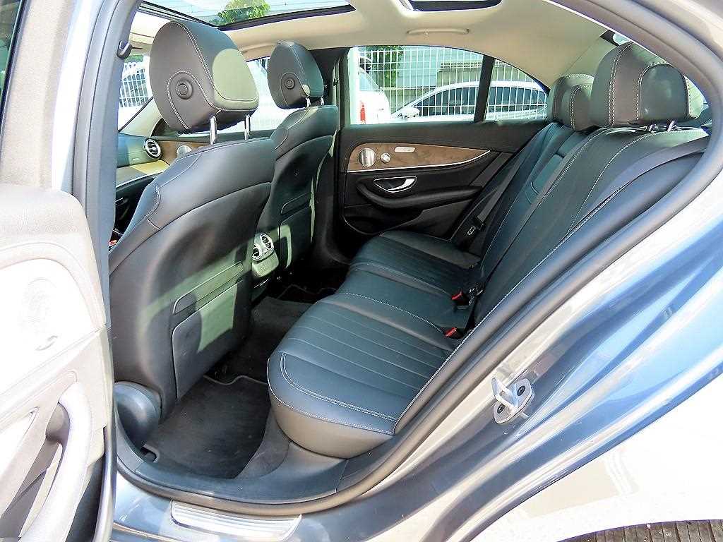 Mercedes Benz E class - Vista 6