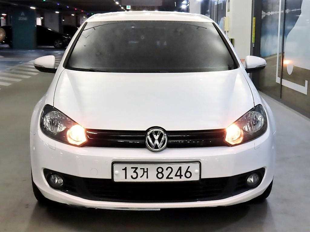 Volkswagen Golf - Vista 2