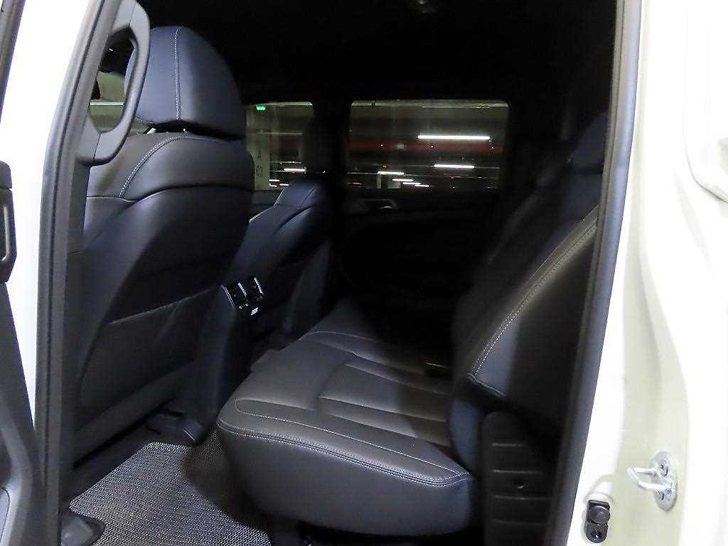 Ssangyong Rexton - Vista 7