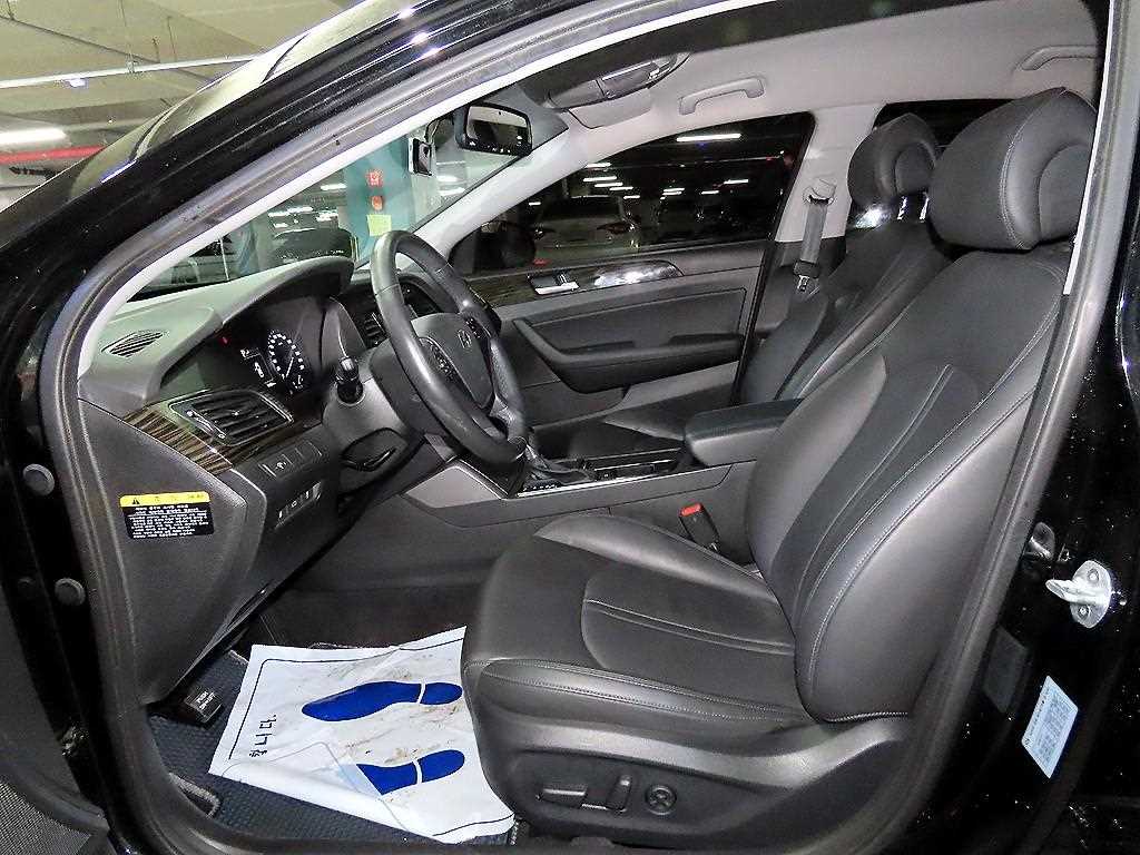 HYUNDAI Sonata - Vista 6