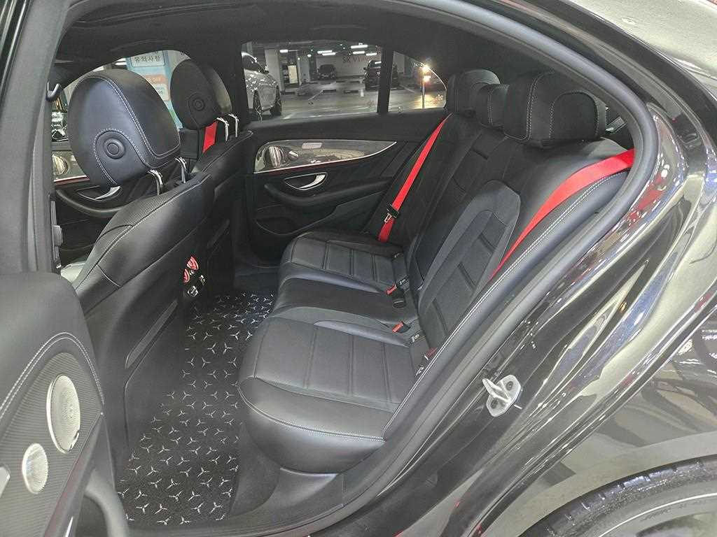 Mercedes Benz E class - Vista 7