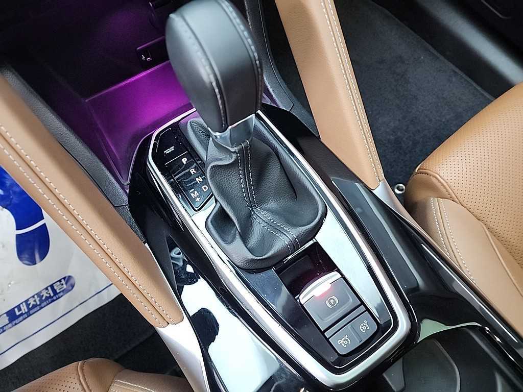 SAMSUNG QM6 - Vista 8