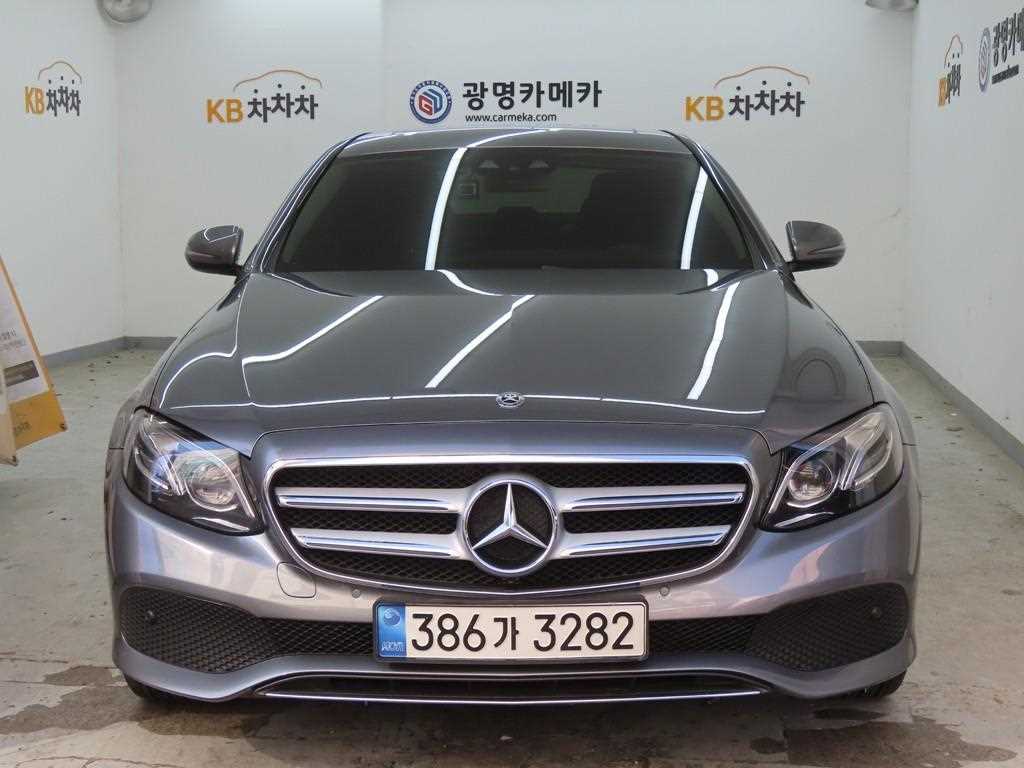 Mercedes Benz E class 2017 - Importación desde Corea - HF Imports Iquique - Foto 1