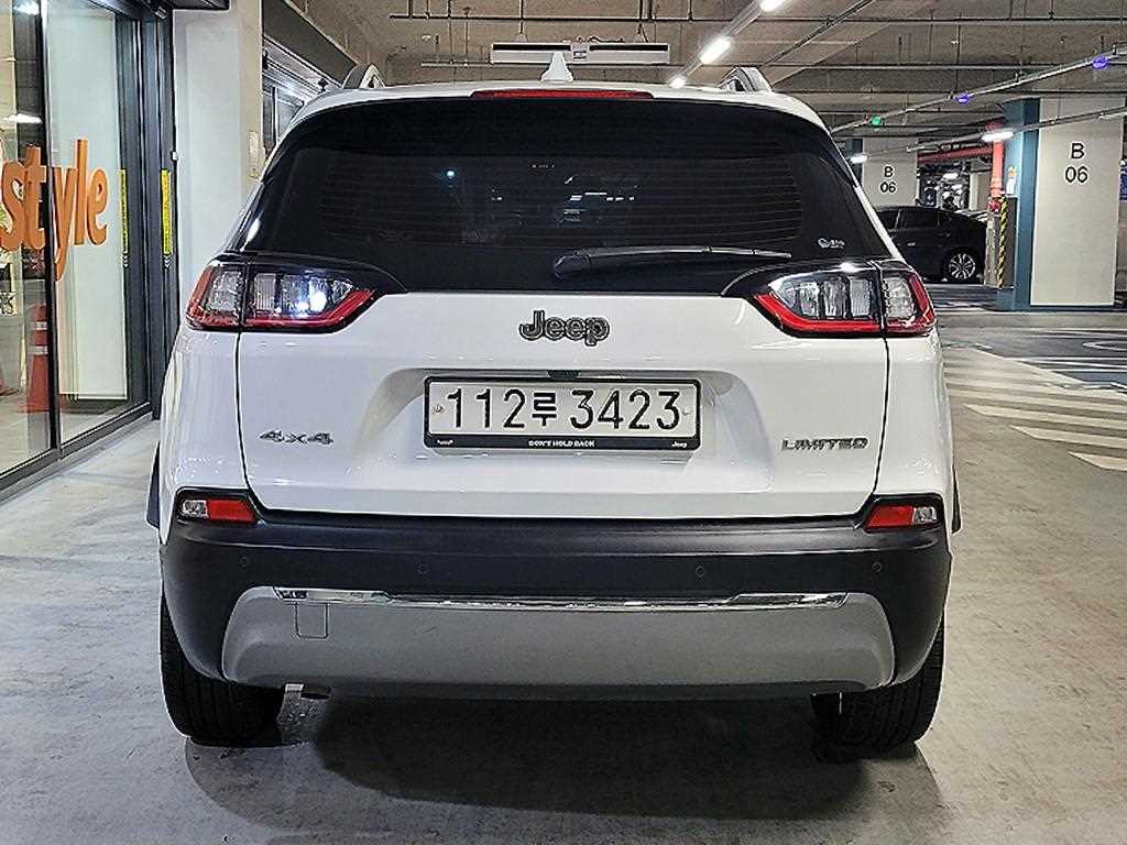 Jeep Cherokee - Vista 5