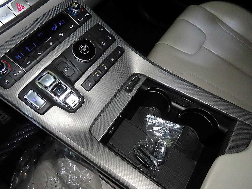 HYUNDAI Palisade - Vista 12