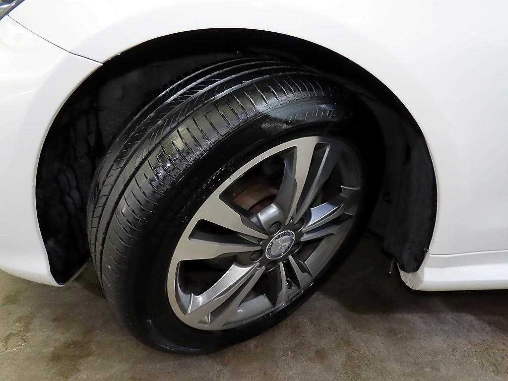 Mercedes Benz E class 2014 Blanco - Importación desde Corea - HF Imports Iquique - Foto 19