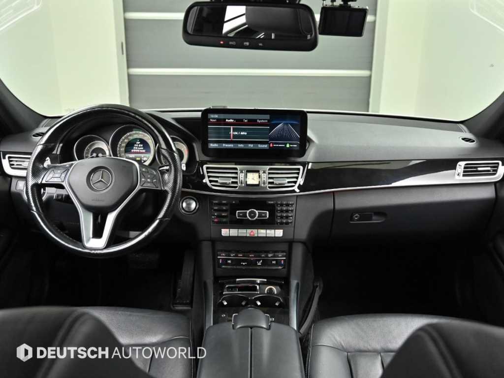 Mercedes Benz E class - Vista 7