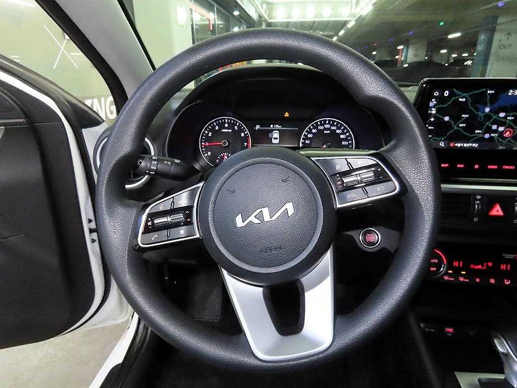 KIA K3 - Vista 8