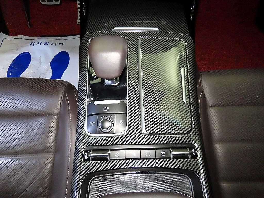 KIA Stinger - Vista 12