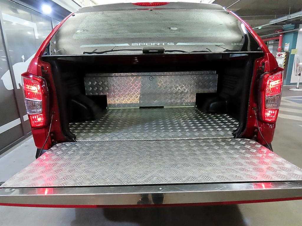 Ssangyong Rexton 2018 Rojo - Importación desde Corea - HF Imports Iquique - Foto 17