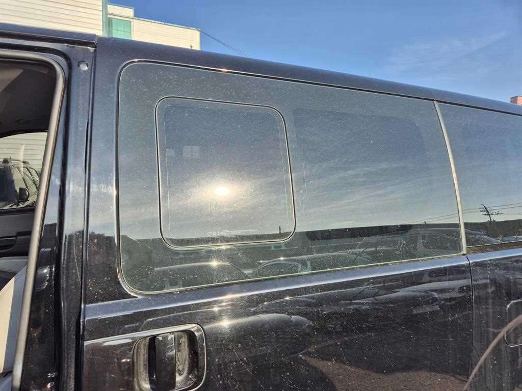 HYUNDAI Starex - Vista 11