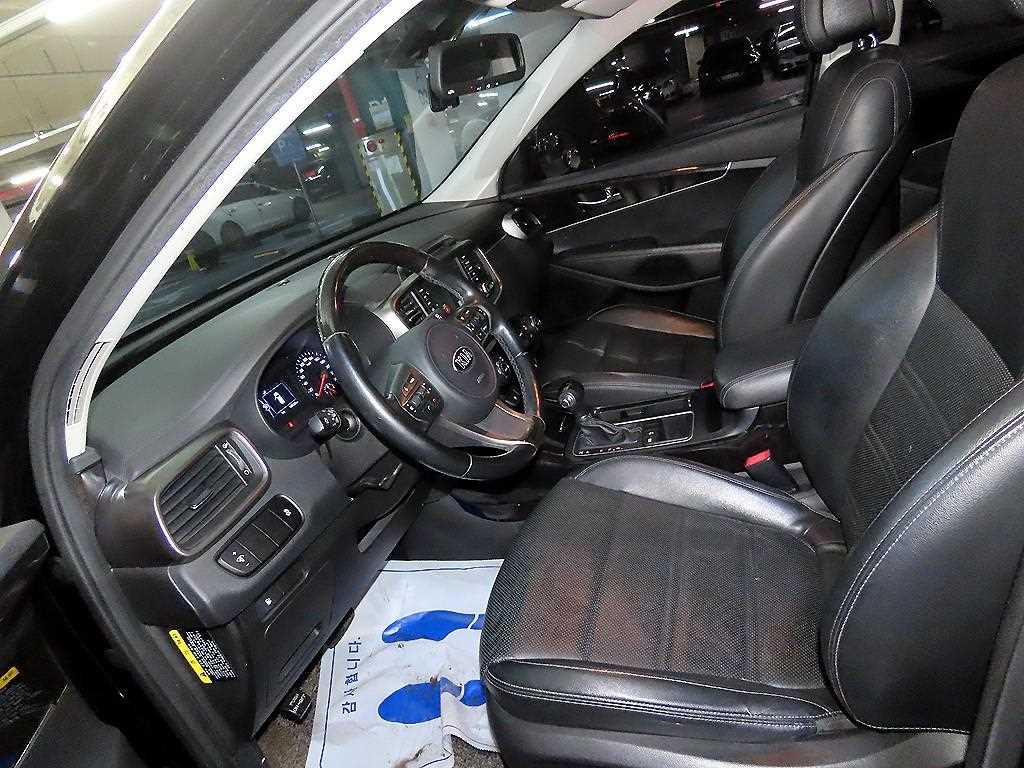 KIA Sorento - Vista 6