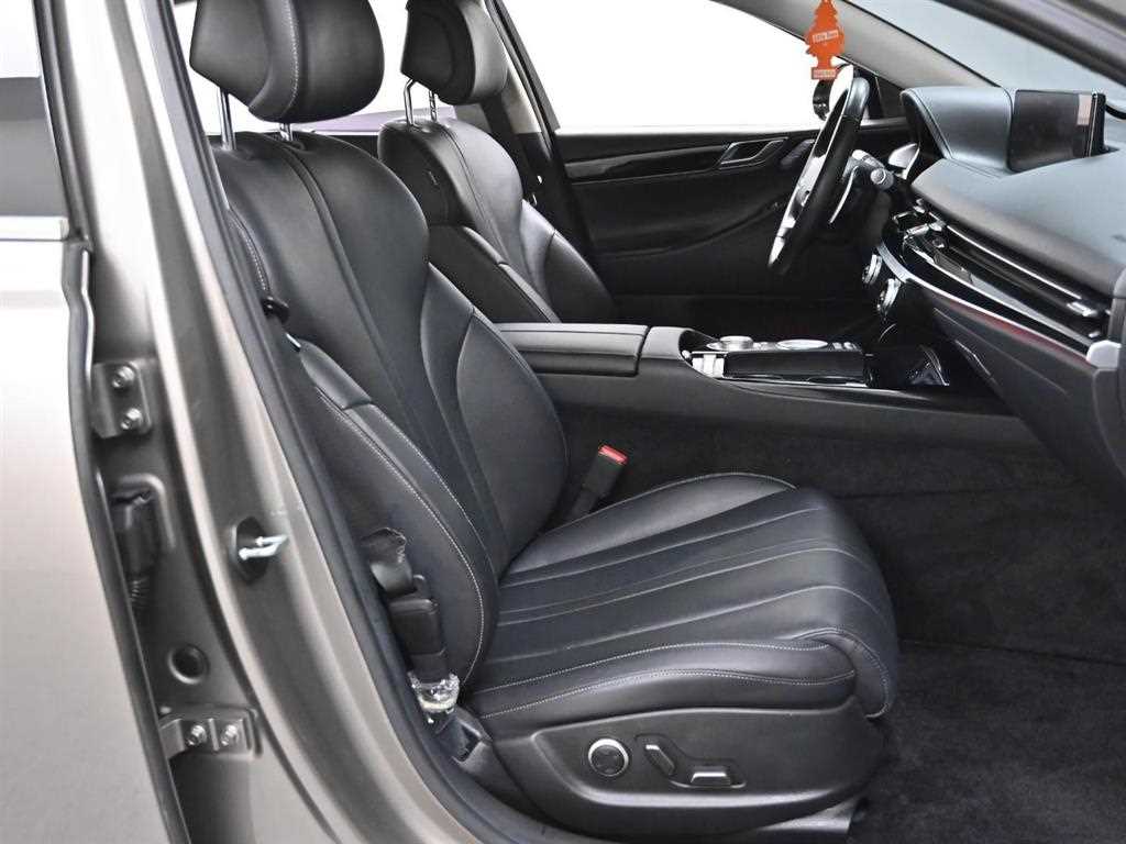 Genesis G80 - Vista 10