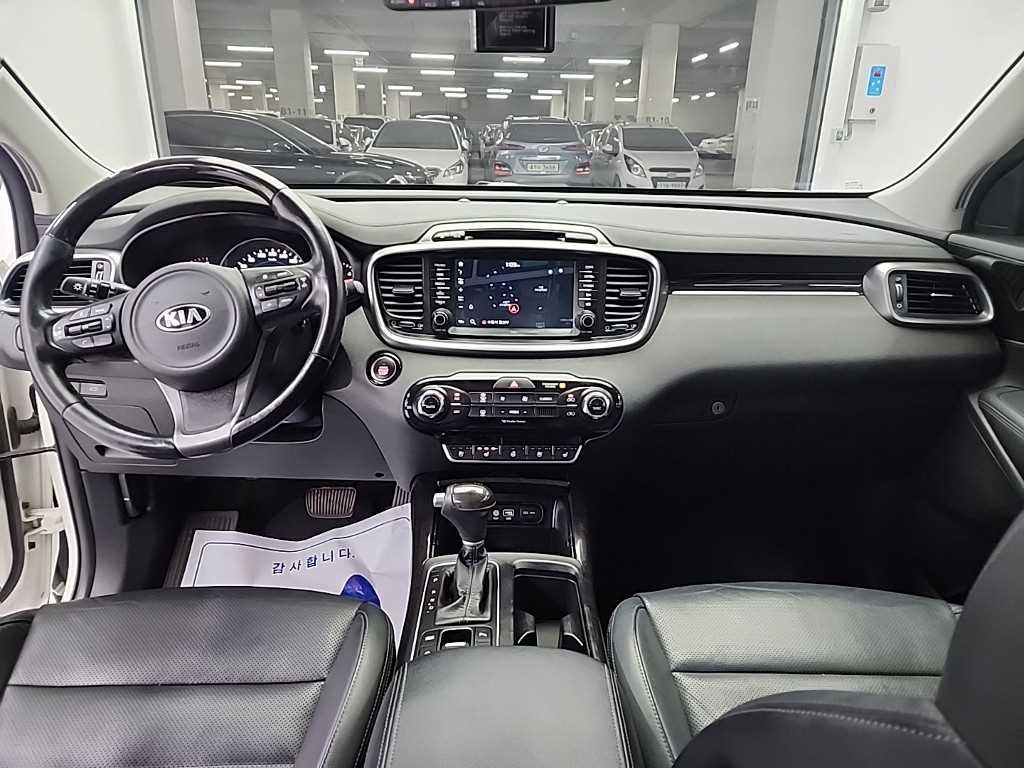 KIA Sorento - Vista 7