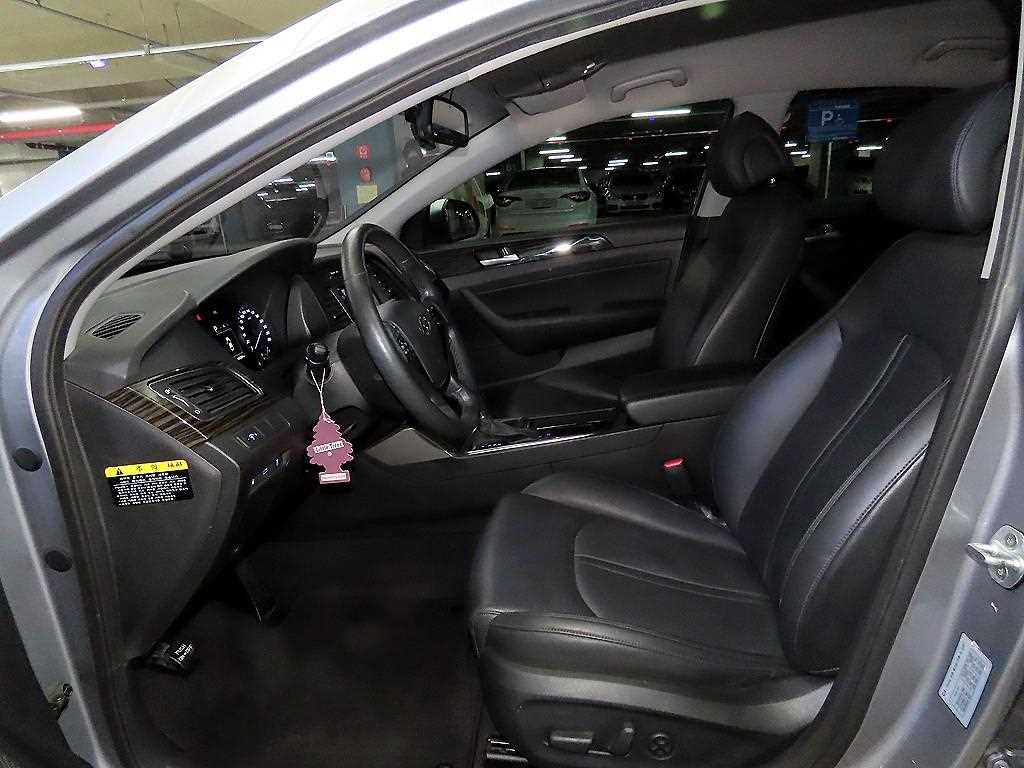 HYUNDAI Sonata - Vista 6