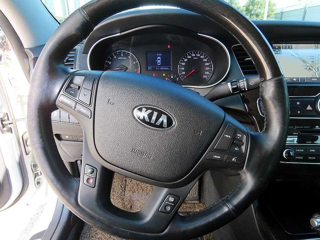 KIA K7 - Vista 8