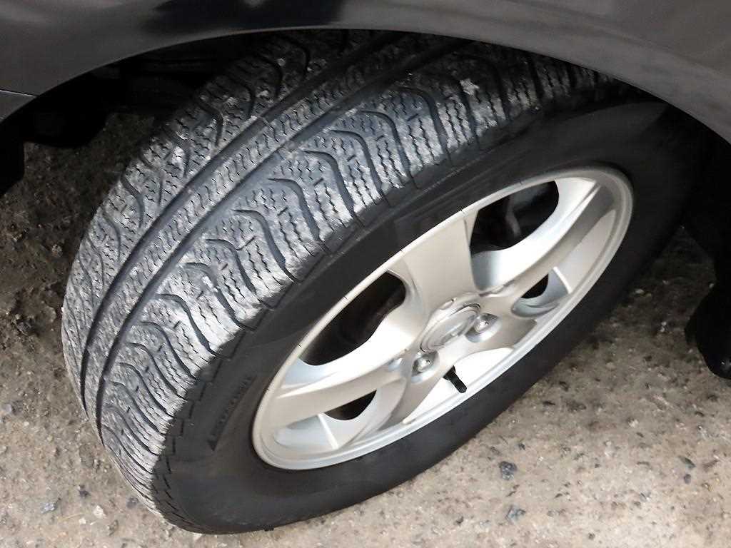 HYUNDAI Avante 2009 Negro - Importación desde Corea - HF Imports Iquique - Foto 18