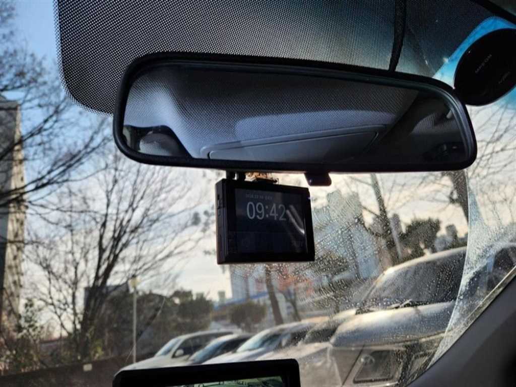 HYUNDAI Sonata - Vista 12