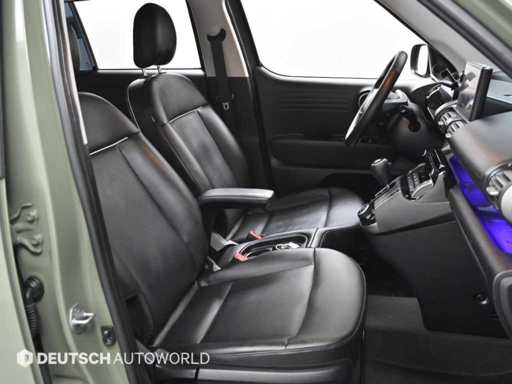 HYUNDAI Casper - Vista 10