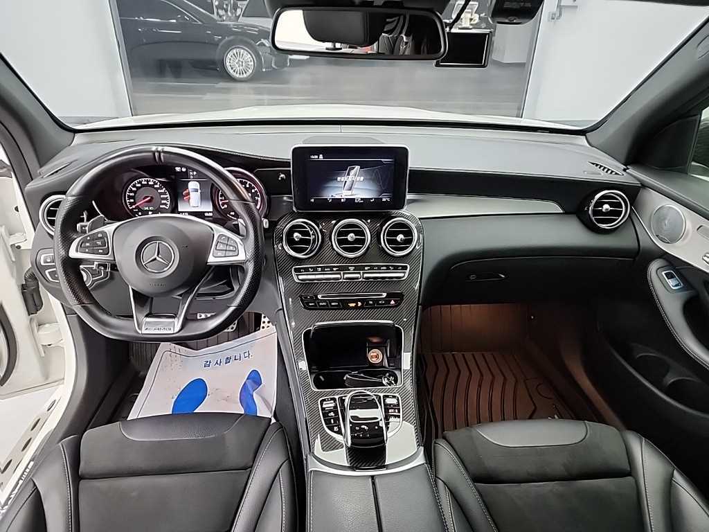 Mercedes Benz GLC Class - Vista 7