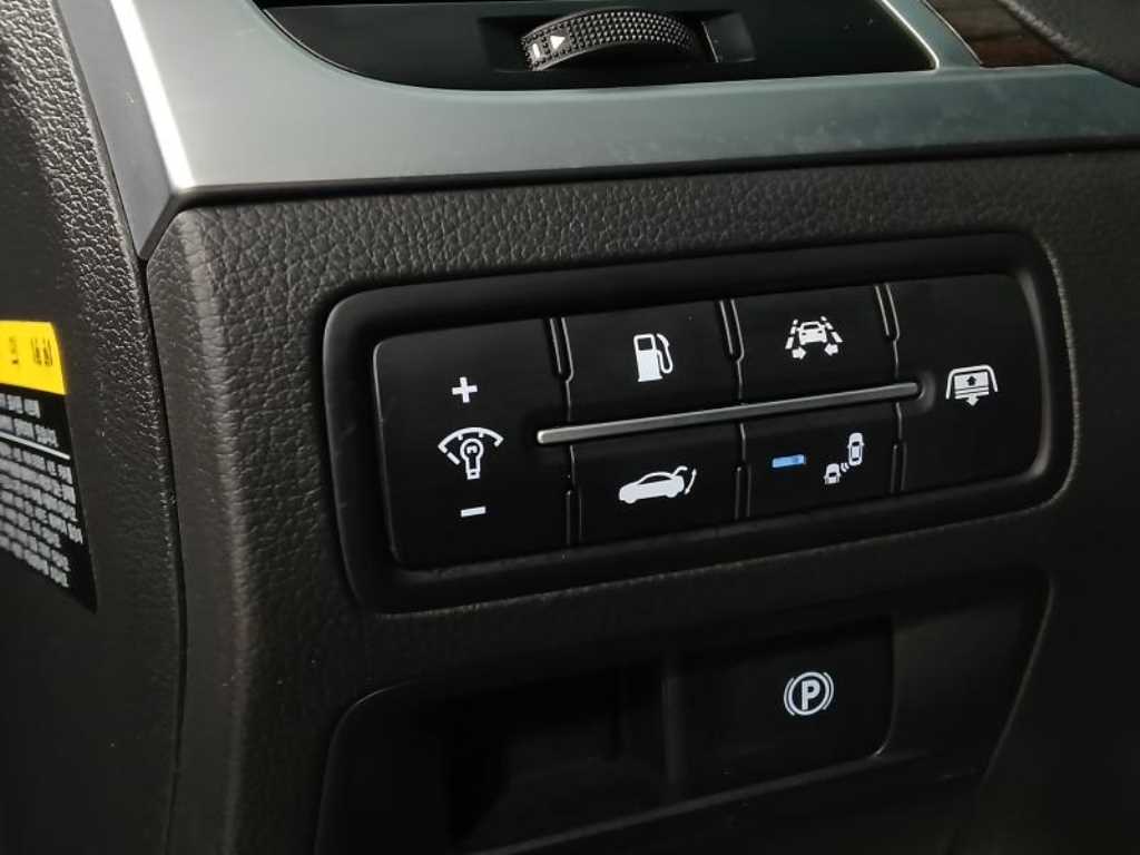 Genesis G80 - Vista 10