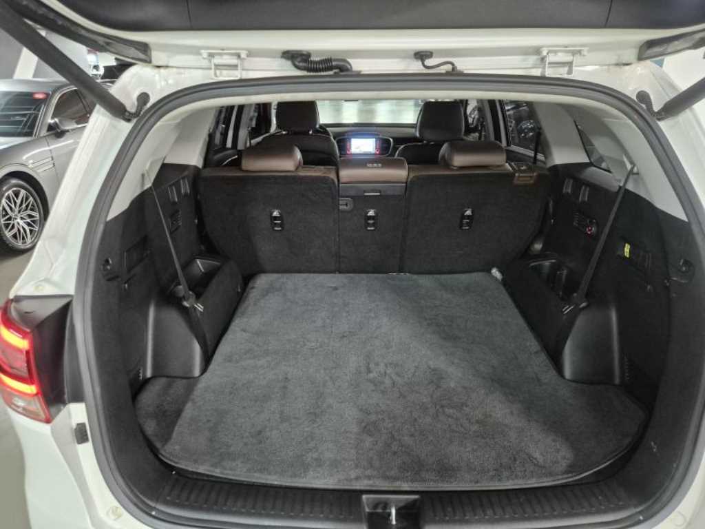 KIA Sorento - Vista 9