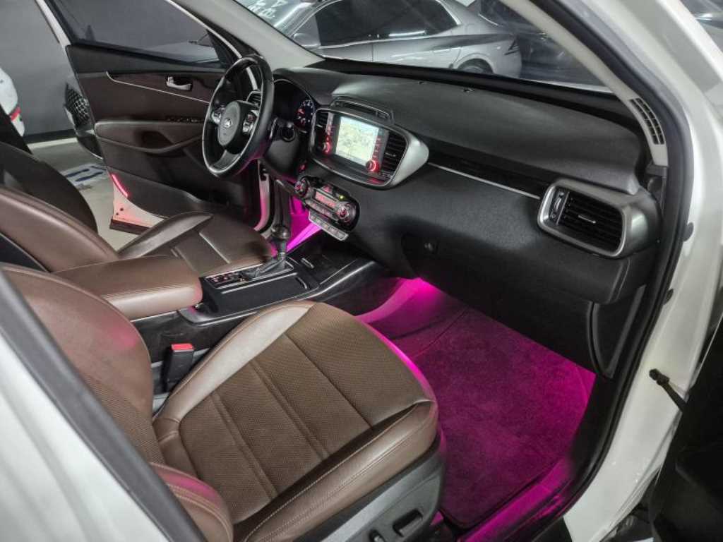 KIA Sorento - Vista 7