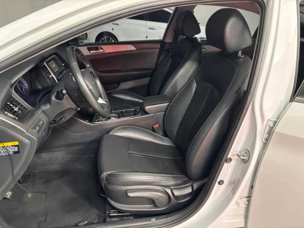 HYUNDAI Sonata - Vista 8