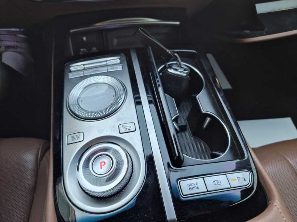 Genesis G80 - Vista 12