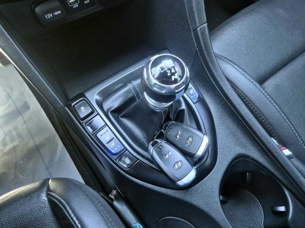 HYUNDAI Veloster 2020 Gris - Importación desde Corea - HF Imports Iquique - Foto 13