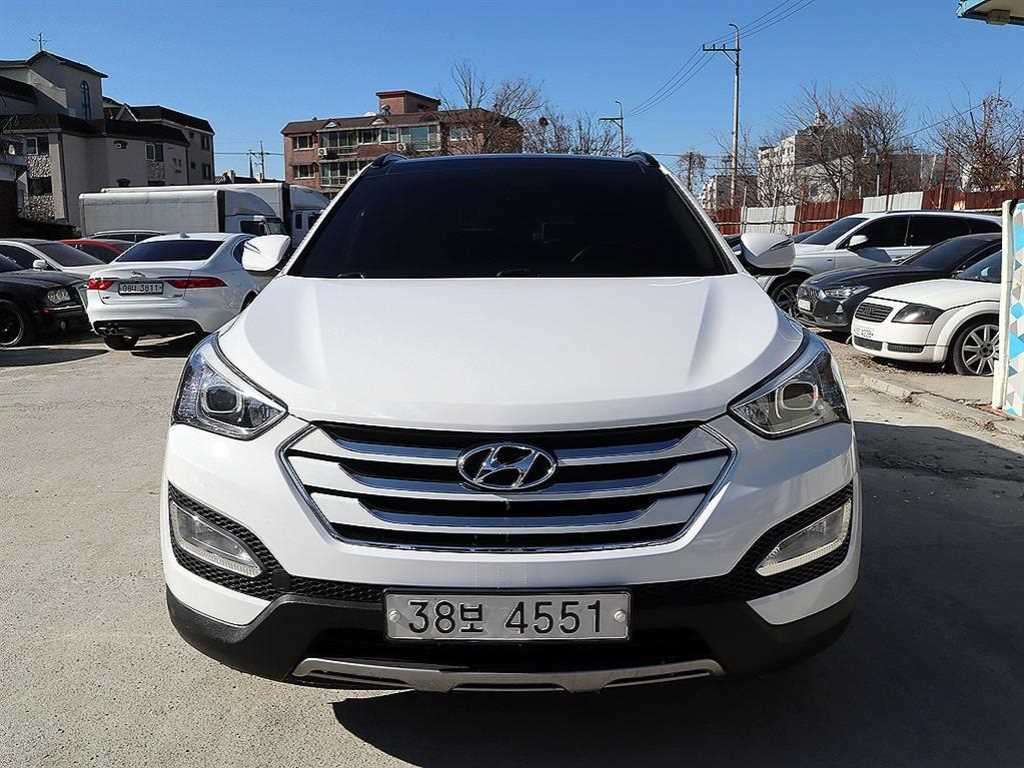 HYUNDAI Santa Fe 2013 Blanco - Importación desde Corea - HF Imports Iquique - Foto 1