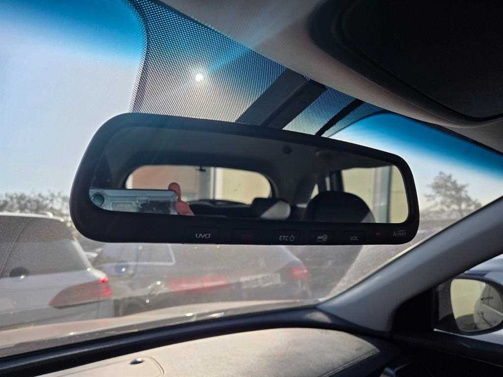 KIA Sorento - Vista 8