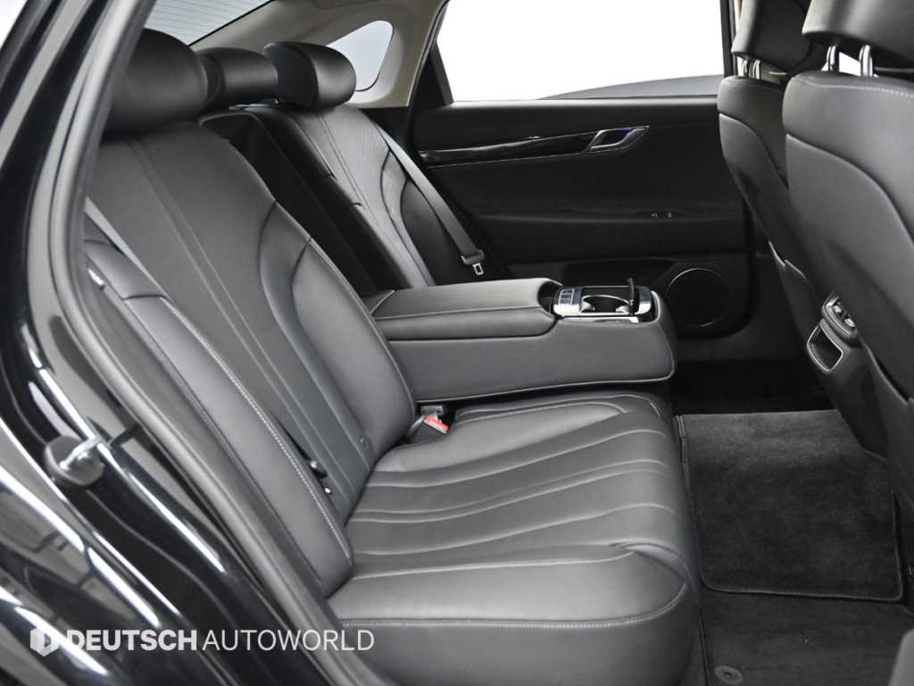 Genesis G80 - Vista 12