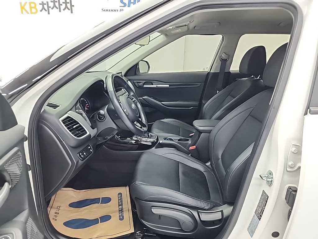 KIA Seltos - Vista 11