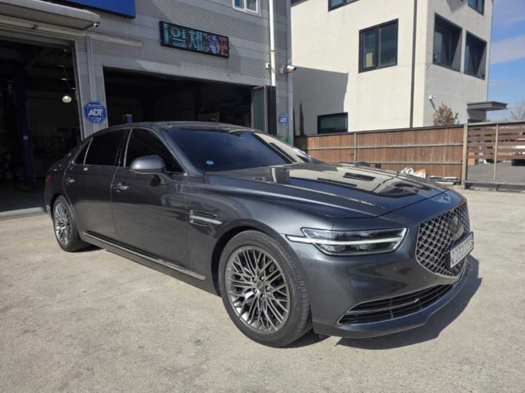 Genesis G90 - Vista 2