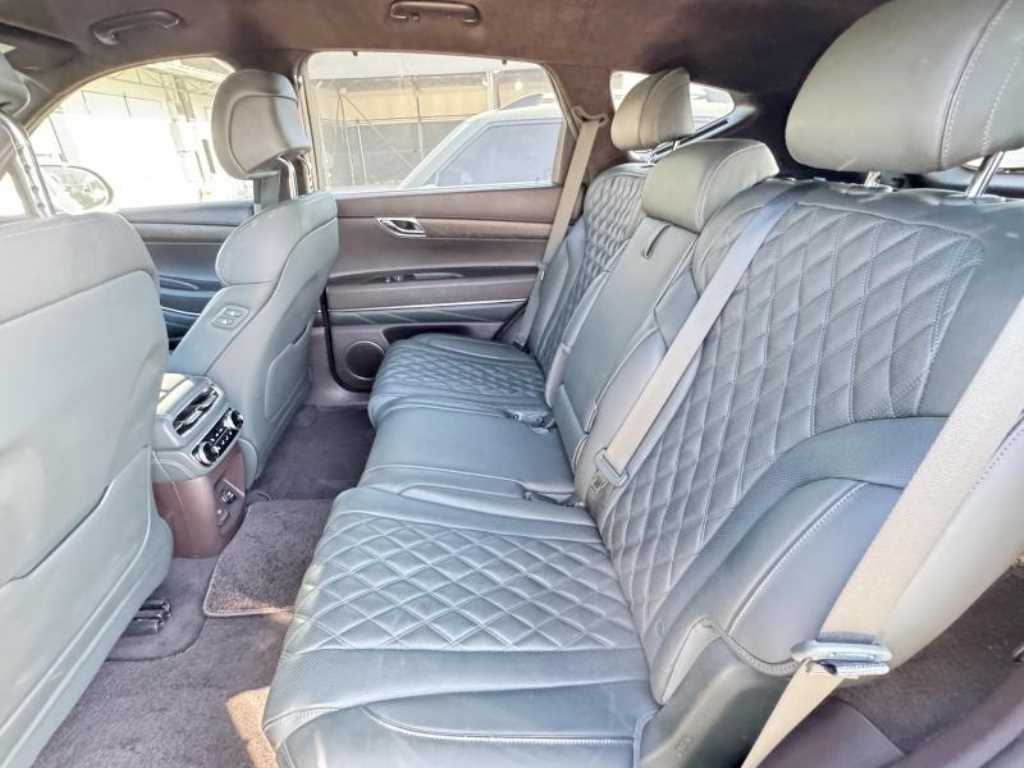 Genesis GV80 - Vista 12