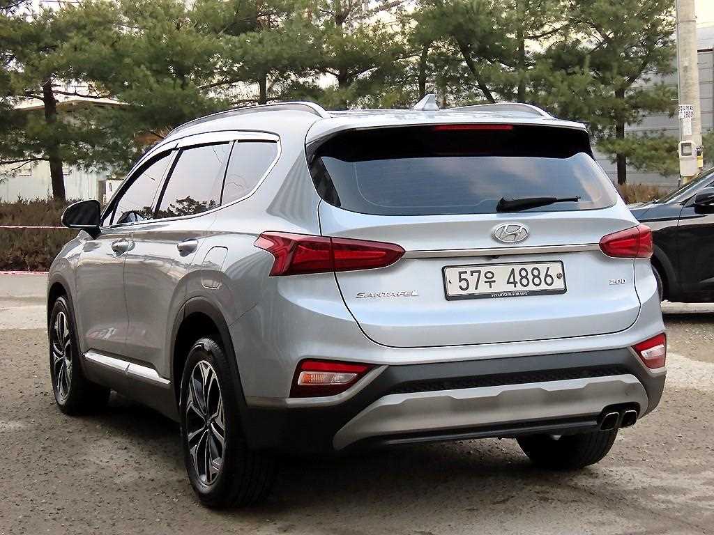 HYUNDAI Santa Fe - Vista 3