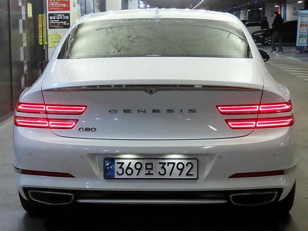 Genesis G80 - Vista 5