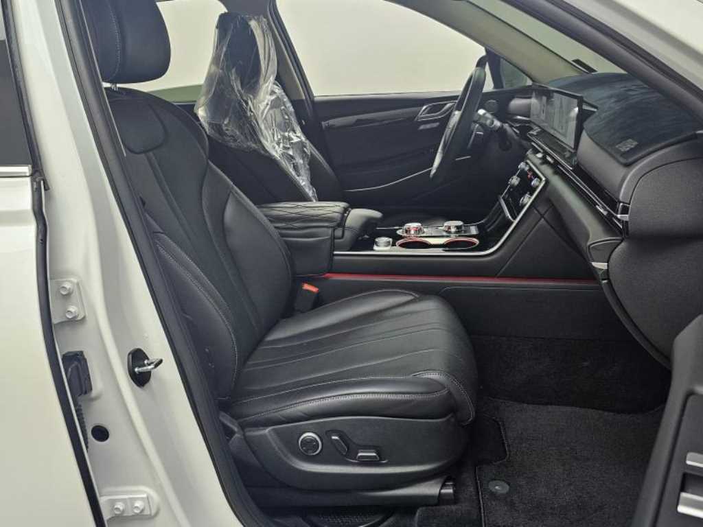 Genesis G80 - Vista 10